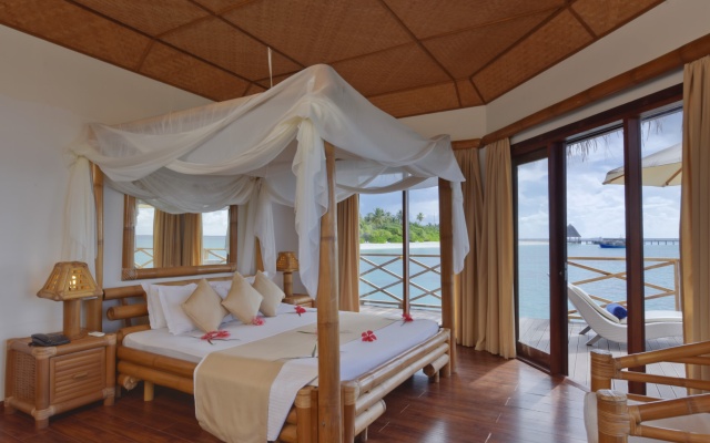Angaga Island Resort & Spa - photo 2