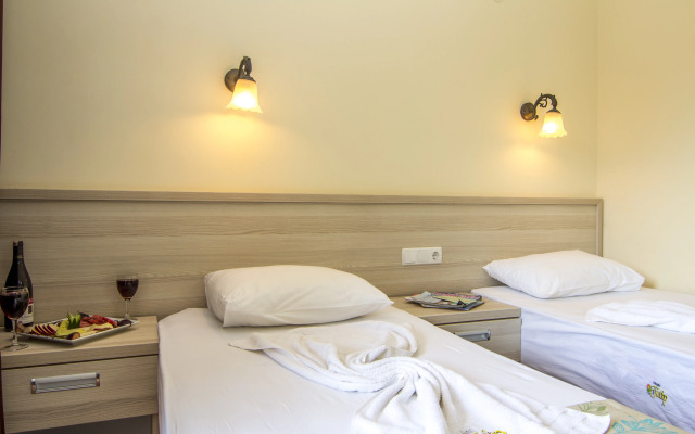 Magic Tulip Hotel