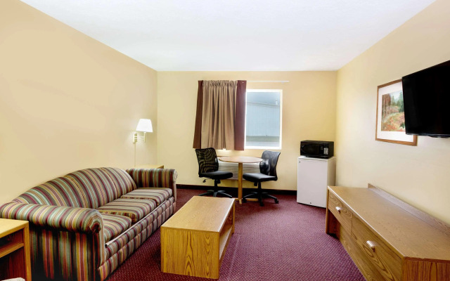 Super 8 By Wyndham Crete