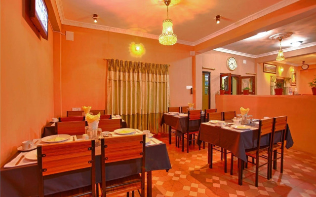 Hotel Arhant Inn