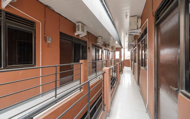 RedDoorz Syariah @ Bulak Kapal