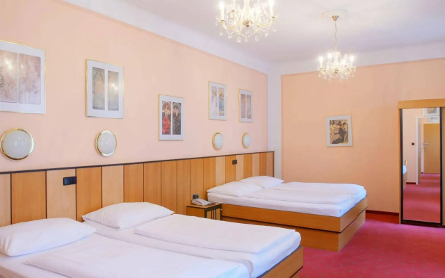 Garten - & Kunsthotels Gabriel