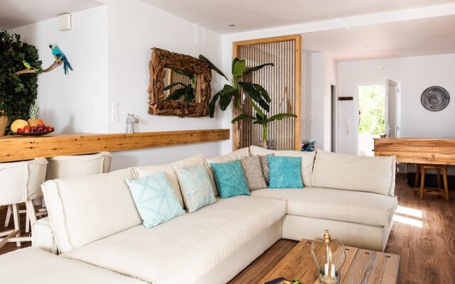 Domus Aqua, Member of Domus Elegance Collection