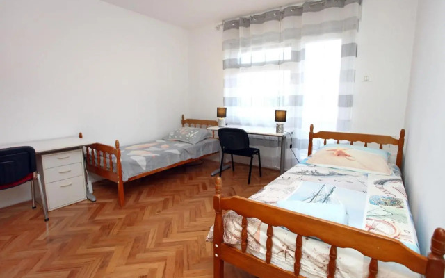 Apartment CVETKO