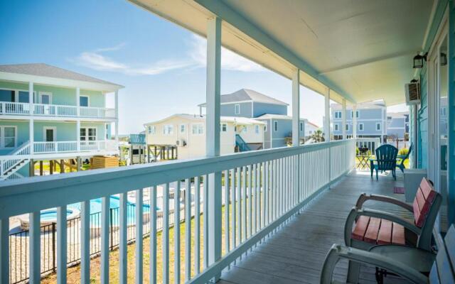 The Hideaway by Oak Island Accommodations