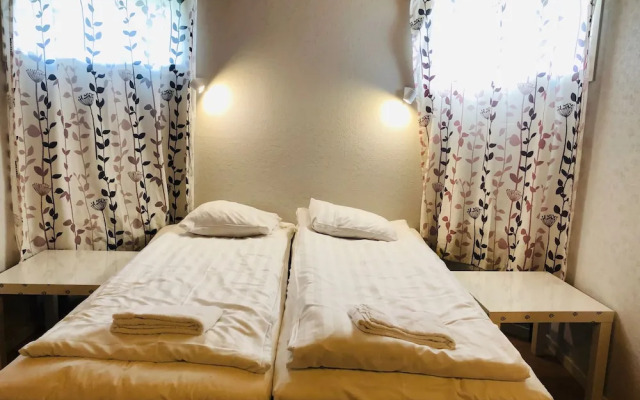 Airport B&B