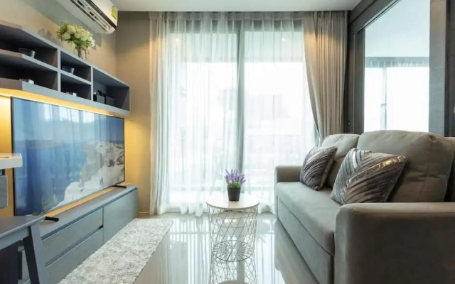 Steps to Kamala Beach Rooftop Pool  C138