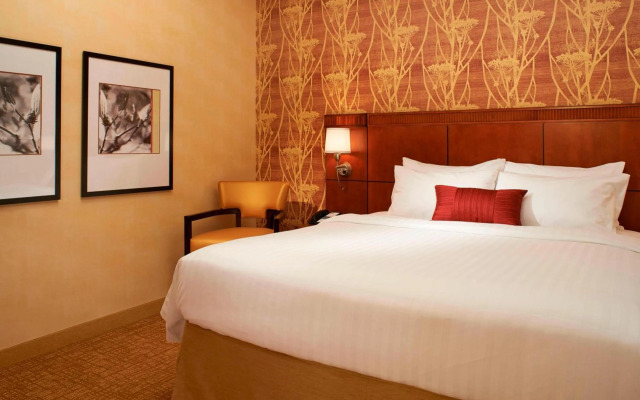 Courtyard by Marriott Chicago Arlington Heights / South