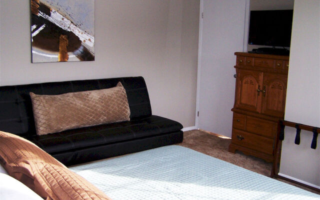 Bee 'n Bee Bed n' Breakfast