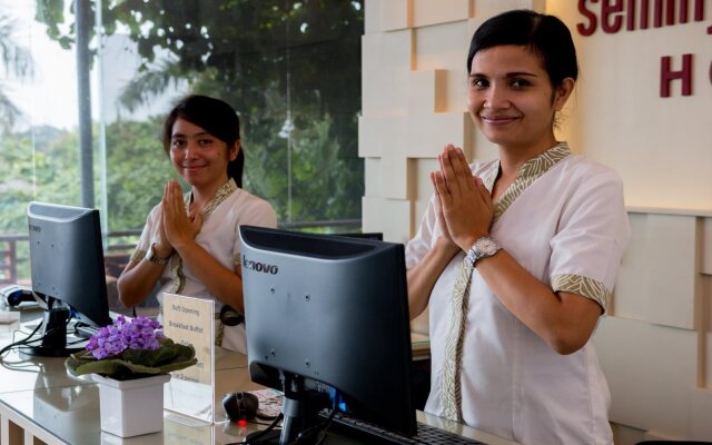 Seminyak Square Hotel And Villas