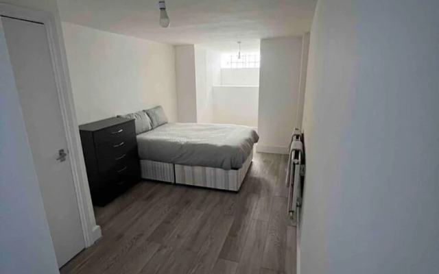 Spacious Luxury 2 Bedroom Apartment, Station 1min