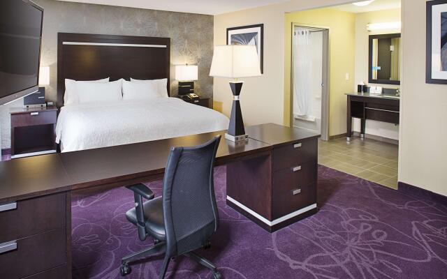 Hampton Inn & Suites Lansing West