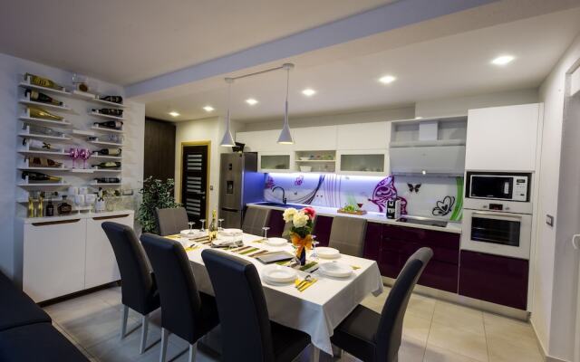 Villa Hedonist