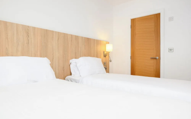 Sandringham Hotel