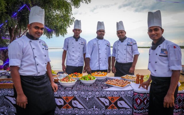 Landers Bay Resort & Spa Fiji - Adults Only