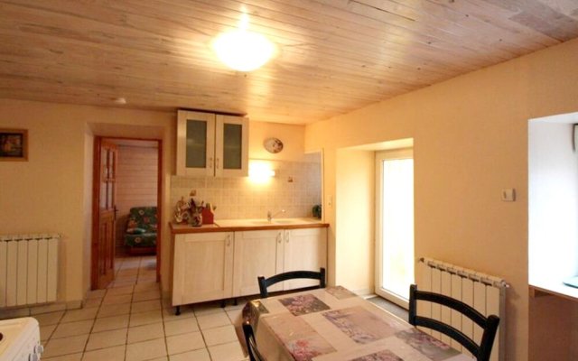 Apartment With one Bedroom in Champis, With Enclosed Garden and Wifi