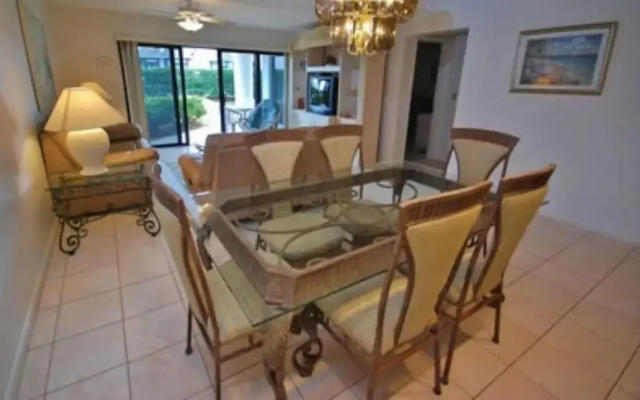 Silver Sands 101 Apartment 2