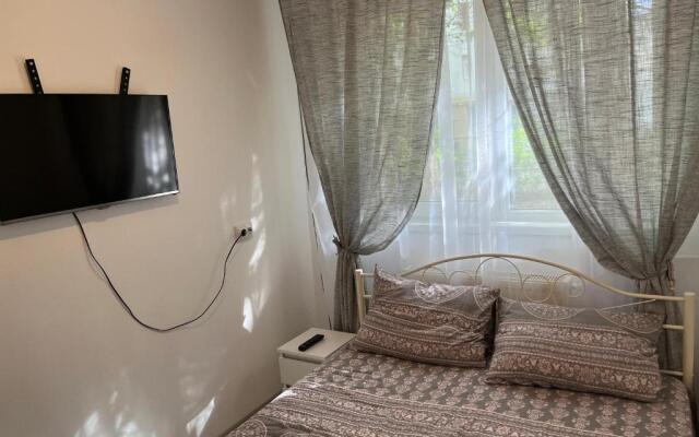 apartament cu 3 camere in zona linistita