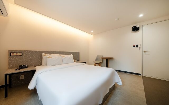 Hotel Ribero in Chungjang-ro Gwangju