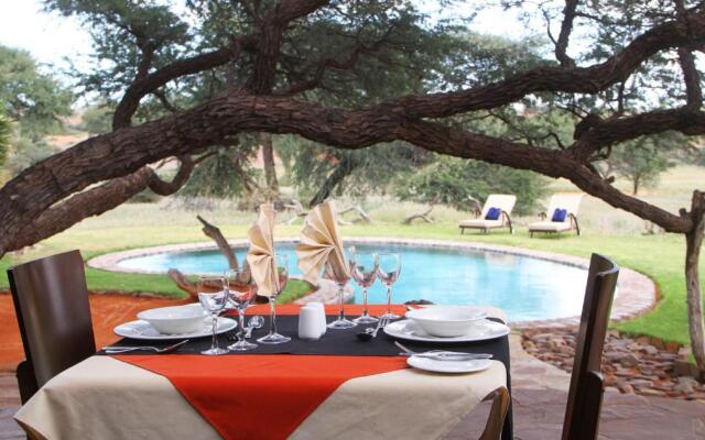 Camelthorn Kalahari Lodge