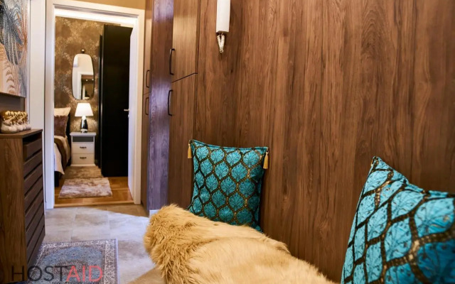 R7 Design Apartment - hostAID
