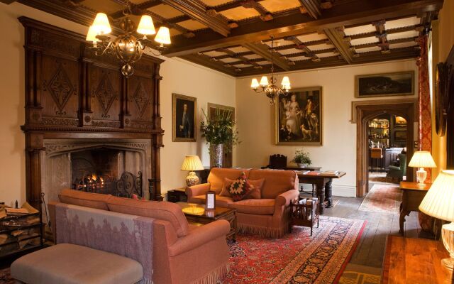 Weston Manor Hotel