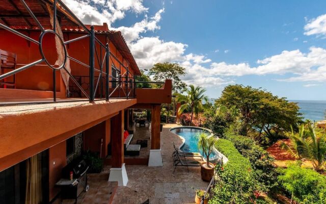 3-bedroom villa with pool - party deck and sweeping ocean views