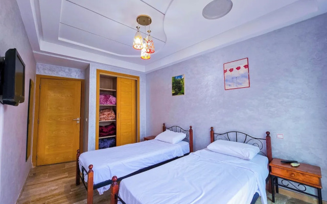Luxor Home - Spacious & proximity to CFC