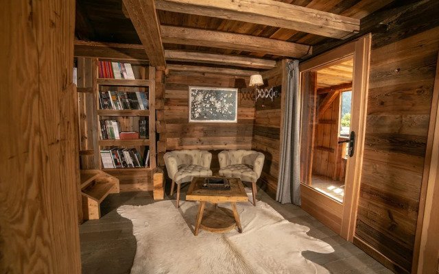 Kashmyre Chalet Luxe Chauffeur Sauna