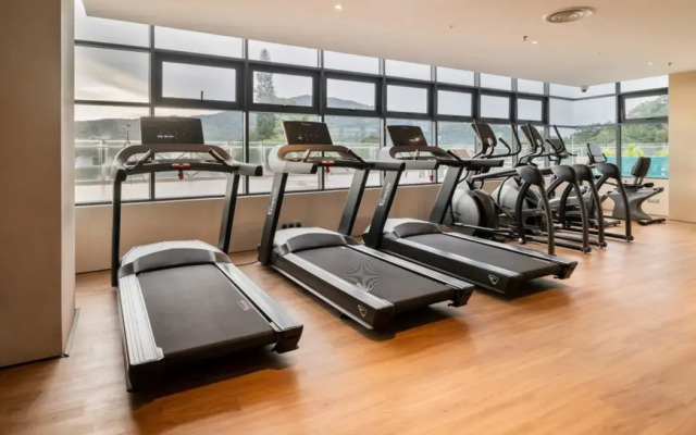 Zenith Suites Cameron
