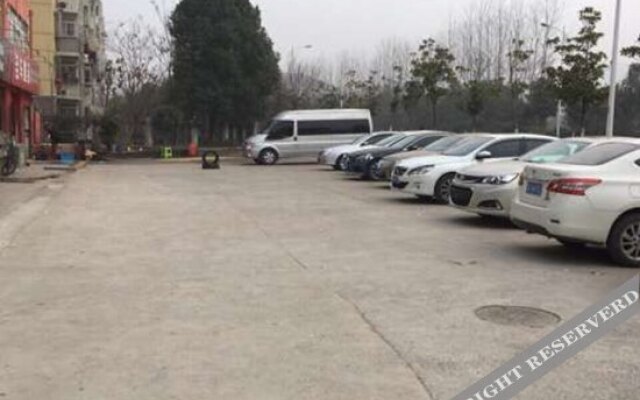 Zhongwei Express Hotel
