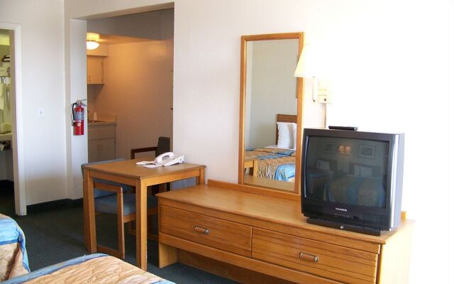 Budget Inn & Suites Orlando West