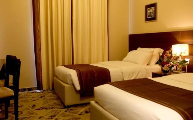 Golden Tulip Hotel Deville