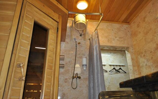 Erunin Hotels Group on Tolstoy 75