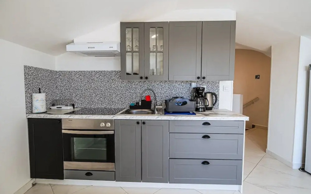 Sleek and Stylish Umag Apartments With Sea View