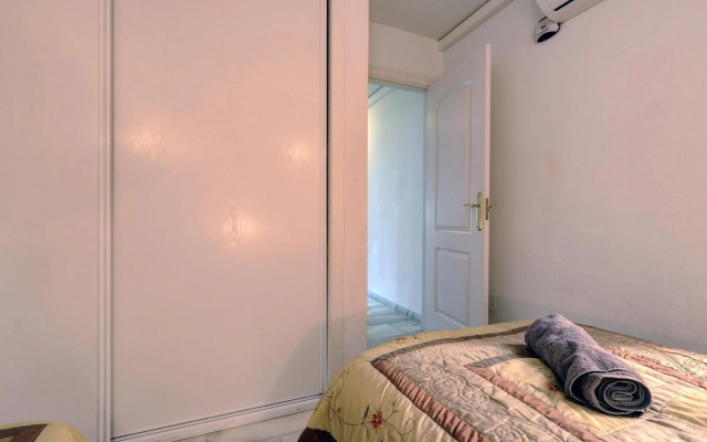 Luxury 2 Bed Apt Freeview Tv Wi