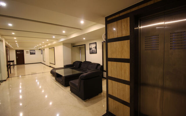 OYO Premium Jubilee Garden Jawahar Road