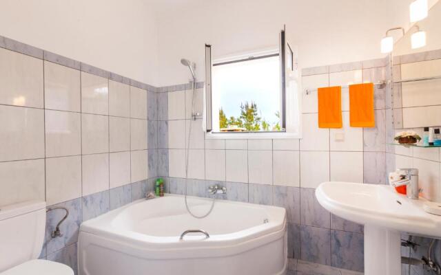 Beachfront Villa Dionysos