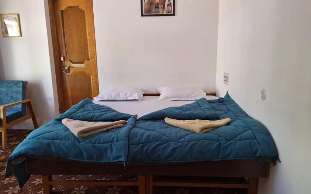 Shanti Guest House