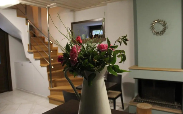 Tsarbou Guesthouse
