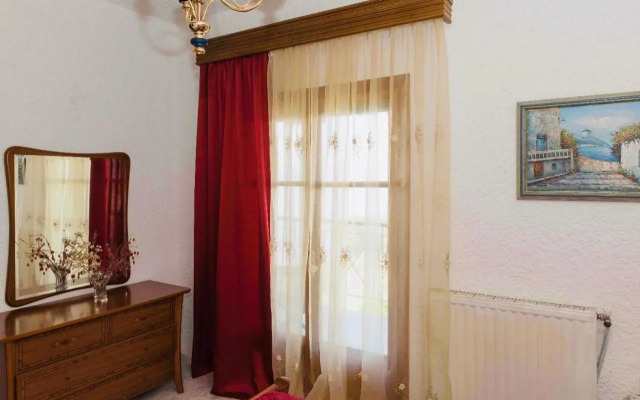 Panoramic sea & mountain view villa
