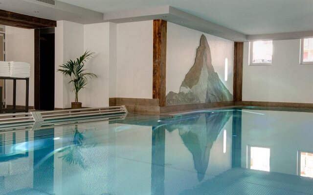 SCHLOSS Zermatt - CBD & Adaptogenic Spa and Sport Hotel