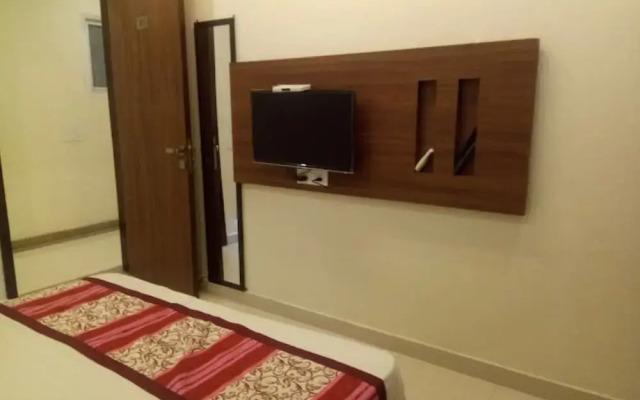 Goroomgo Pegaam palace Amritsar