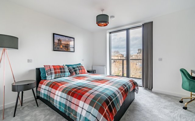 amazing apartments - Great Junction St - by Water of Leith