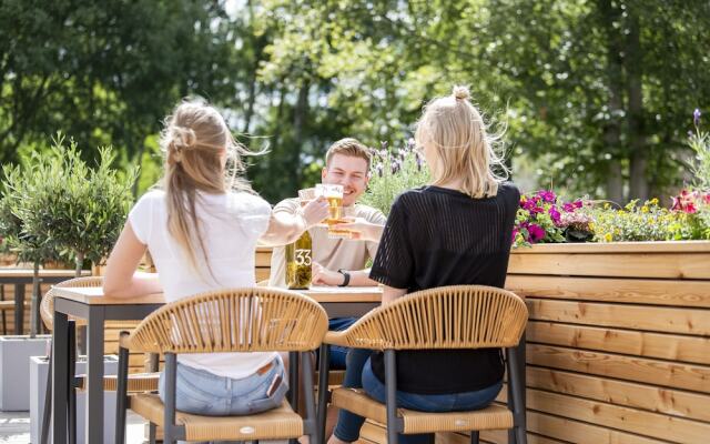 Holzfellas Hotel & Restaurant