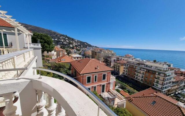 La Vie Enchanting Sea View
