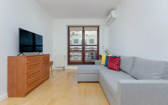 Spacious Apartment Vistula by Renters