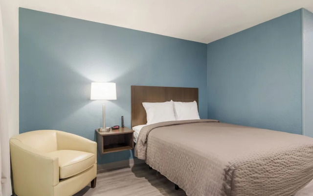 Woodspring Suites Charlotte Airport