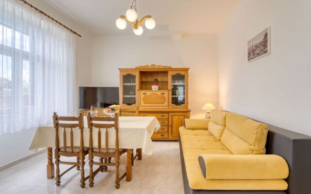 Apartment Edo Lovran