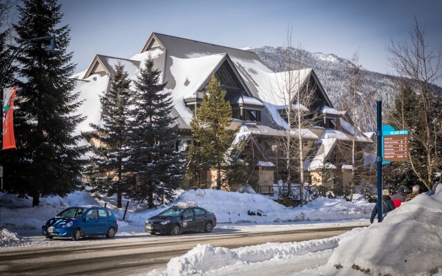 Stoney Creek Lagoon - Whistler Premier